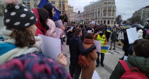 Manifestație anti-Putin la Iași / Peste 500 de persoane au ieșit în centrul orașului și au scandat: ”Putin, criminal”