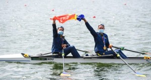 La regata de Cupă Mondială de canotaj de la Lucerna, medalia de aur a fost câştigată de campioanele olimpice din barca de dublu vâsle, botoșăneanca Simona Radiş și Ancuţa Bodnar