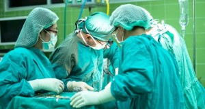 Medicii din Iași i-au replantat gamba stângă băiatului de 16 ani lovit de tren la Vatra  Dornei