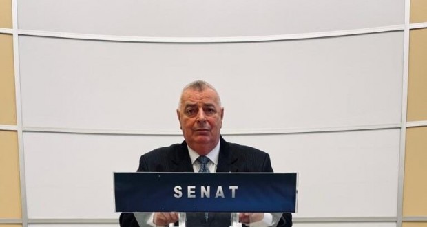 Senatorul Dorinel Cosma l-a somat pe ministrul Grindeanu să stopeze concurența neloială la care sunt supuși taximetriștii tradiționali
