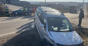 Accident la intersecția de la Roșiori, un șofer rănit