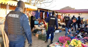 Unități economice închise, sancțiuni și marfă distrusă în urma unor controale ale polițiștilor în piețele din județ