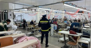 Pompierii s-au întâlnit cu locuitorii orașului Săveni, unde au efectuat exerciții de evacuare în caz de cutremur
